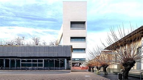 nuova torre fondazione prada|Inaugura la nuova Torre di Fondazione Prada a Milano: ecco .